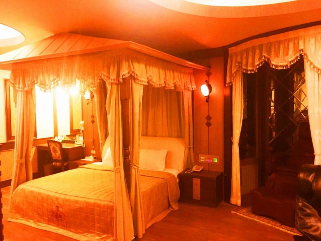 Swan Lake Motel Kujsan Kültér fotó