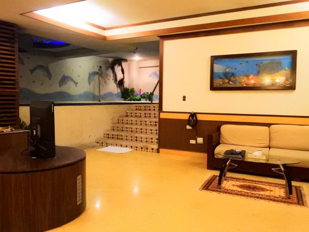 Swan Lake Motel Kujsan Kültér fotó